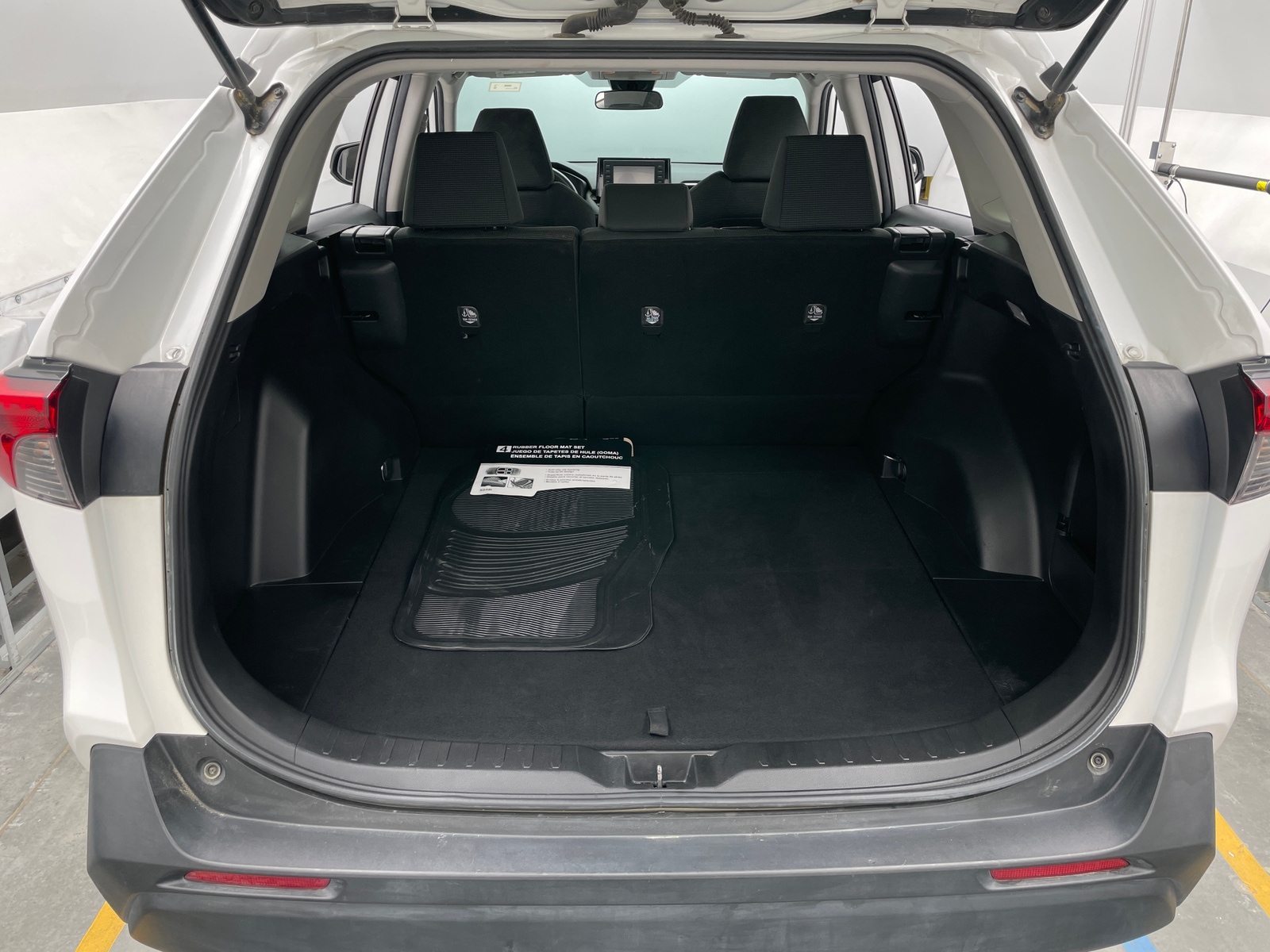 Thumbnail: 2021 Toyota RAV4 - 7