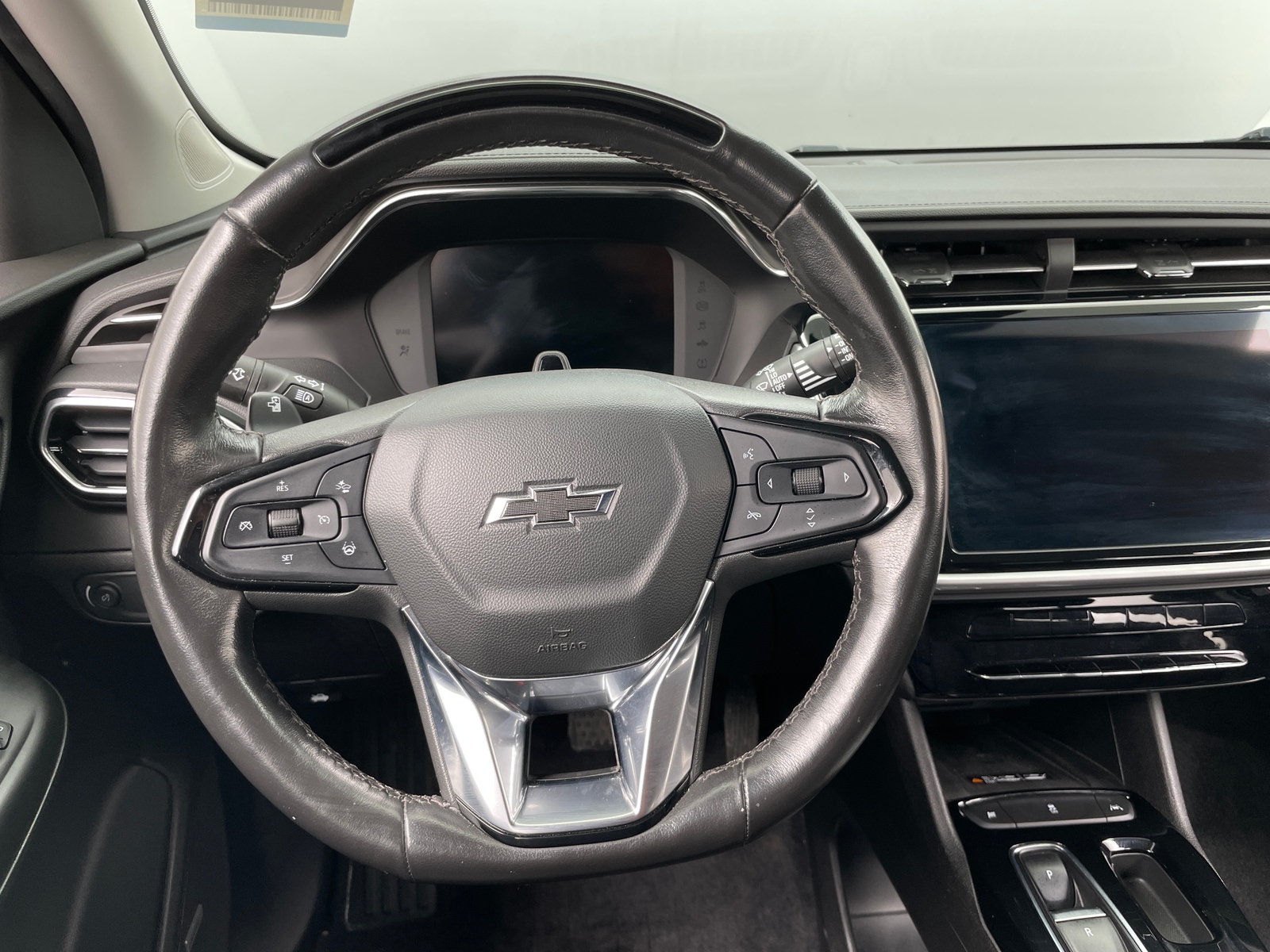 Thumbnail: 2023 Chevrolet Bolt EUV - 4