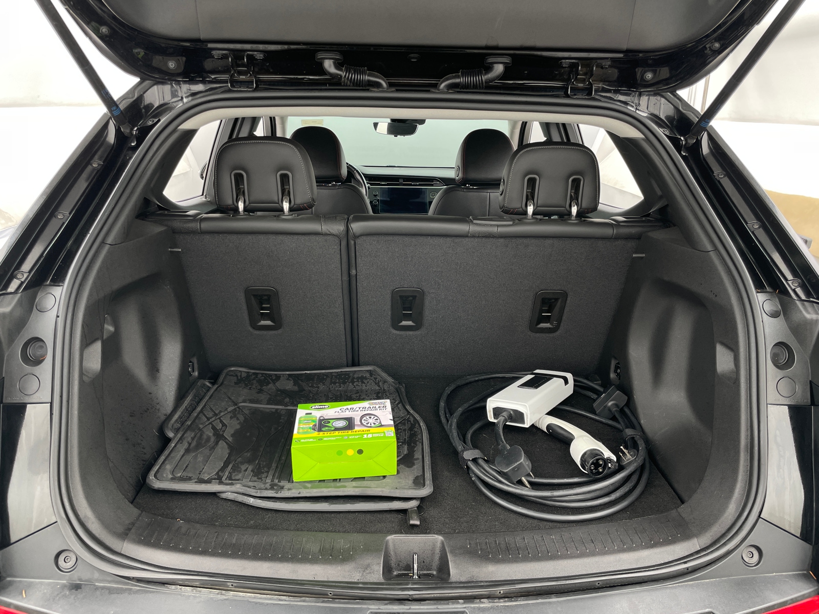 Thumbnail: 2023 Chevrolet Bolt EUV - 6