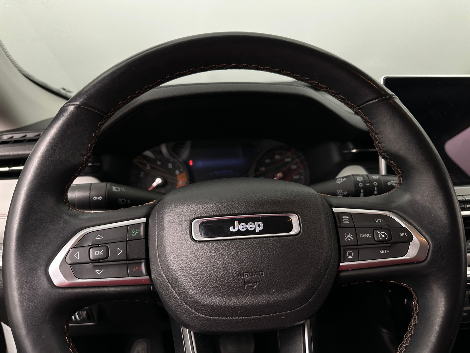 Thumbnail: 2022 Jeep Compass - 4