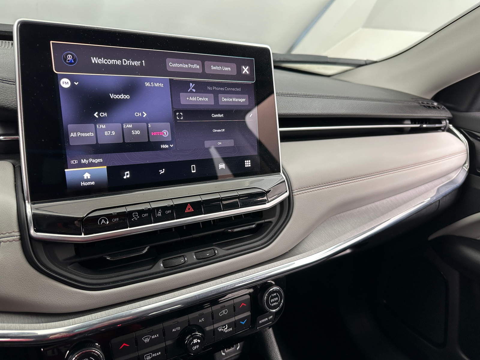 Thumbnail: 2022 Jeep Compass - 3