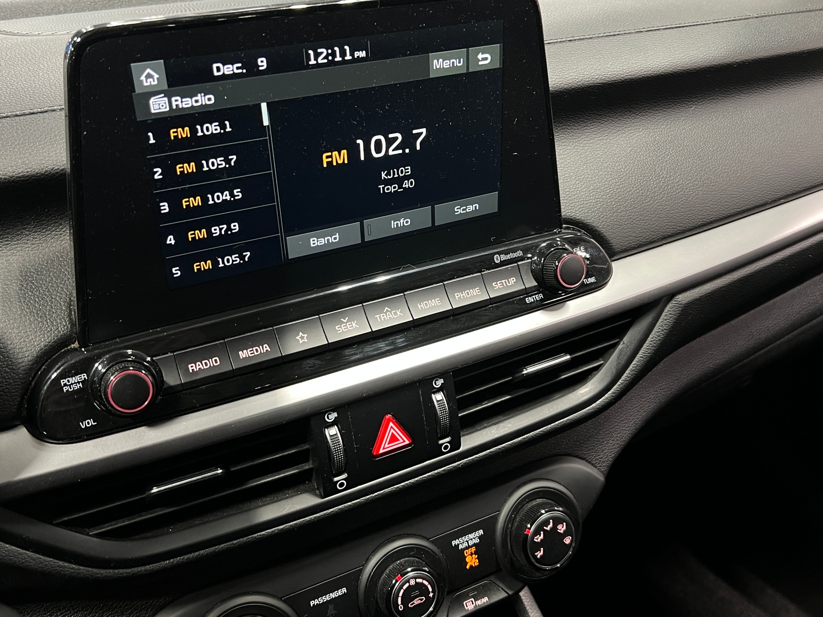 Thumbnail: 2021 Kia Forte - 4