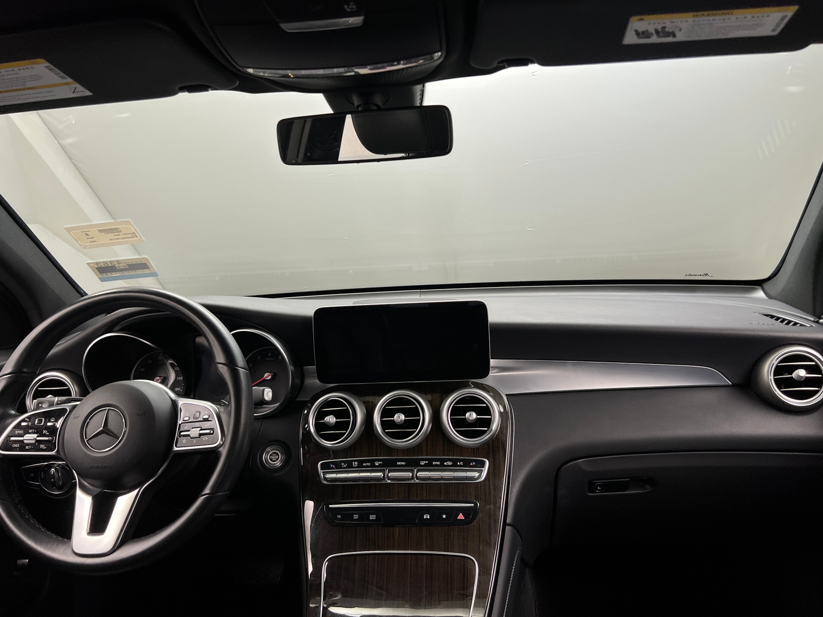 Thumbnail: 2020 Mercedes-Benz GLC - 2