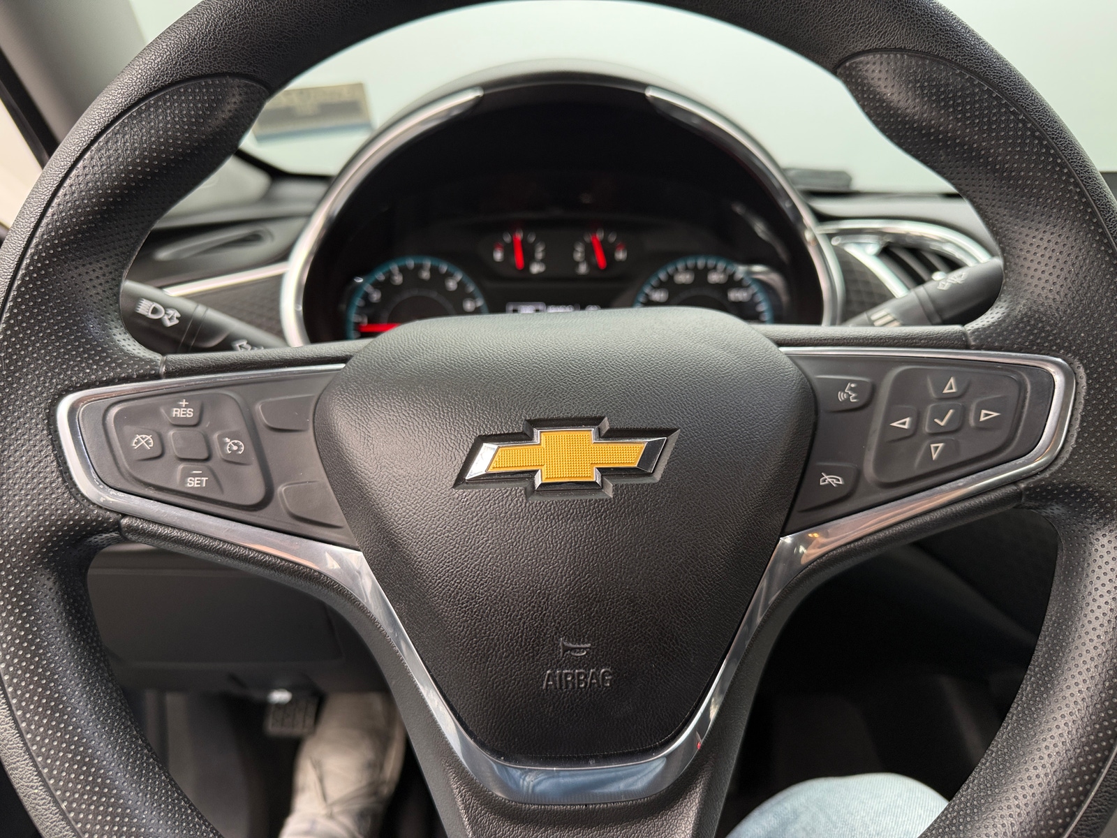 Thumbnail: 2019 Chevrolet Malibu - 5