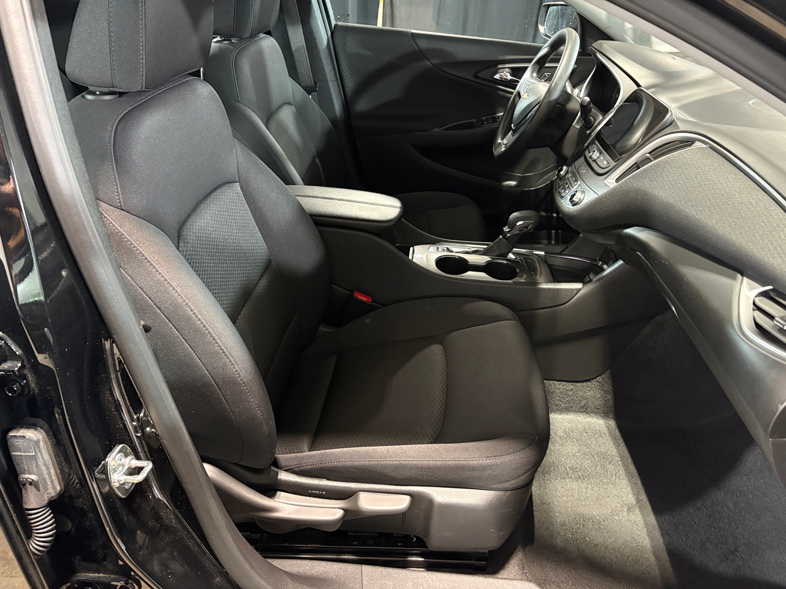 Thumbnail: 2024 Chevrolet Malibu - 2