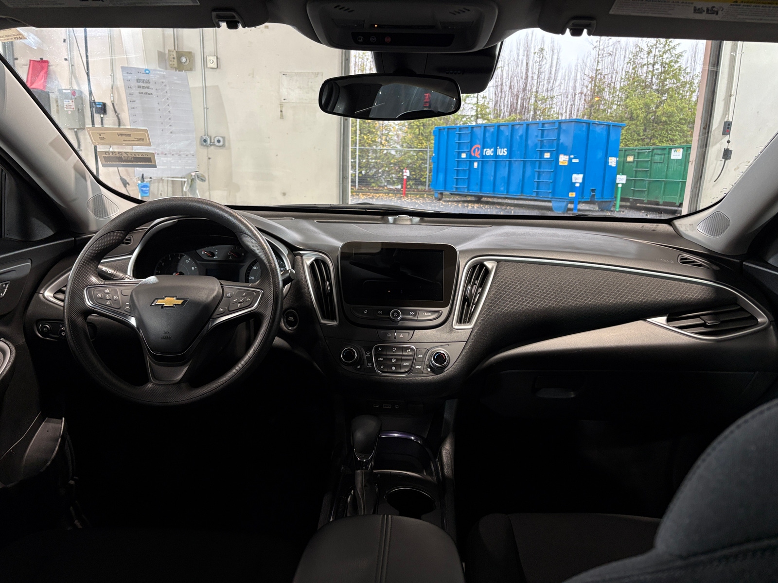 Thumbnail: 2024 Chevrolet Malibu - 3