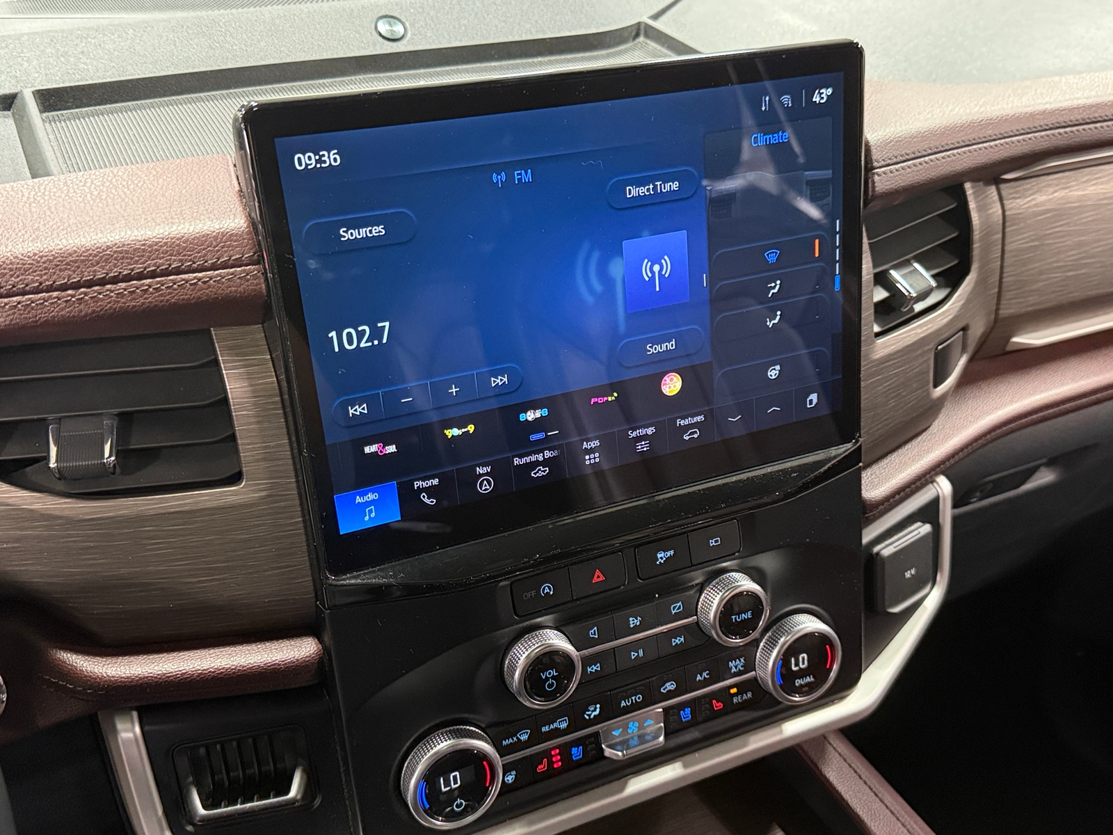 Thumbnail: 2024 Ford Expedition MAX - 3