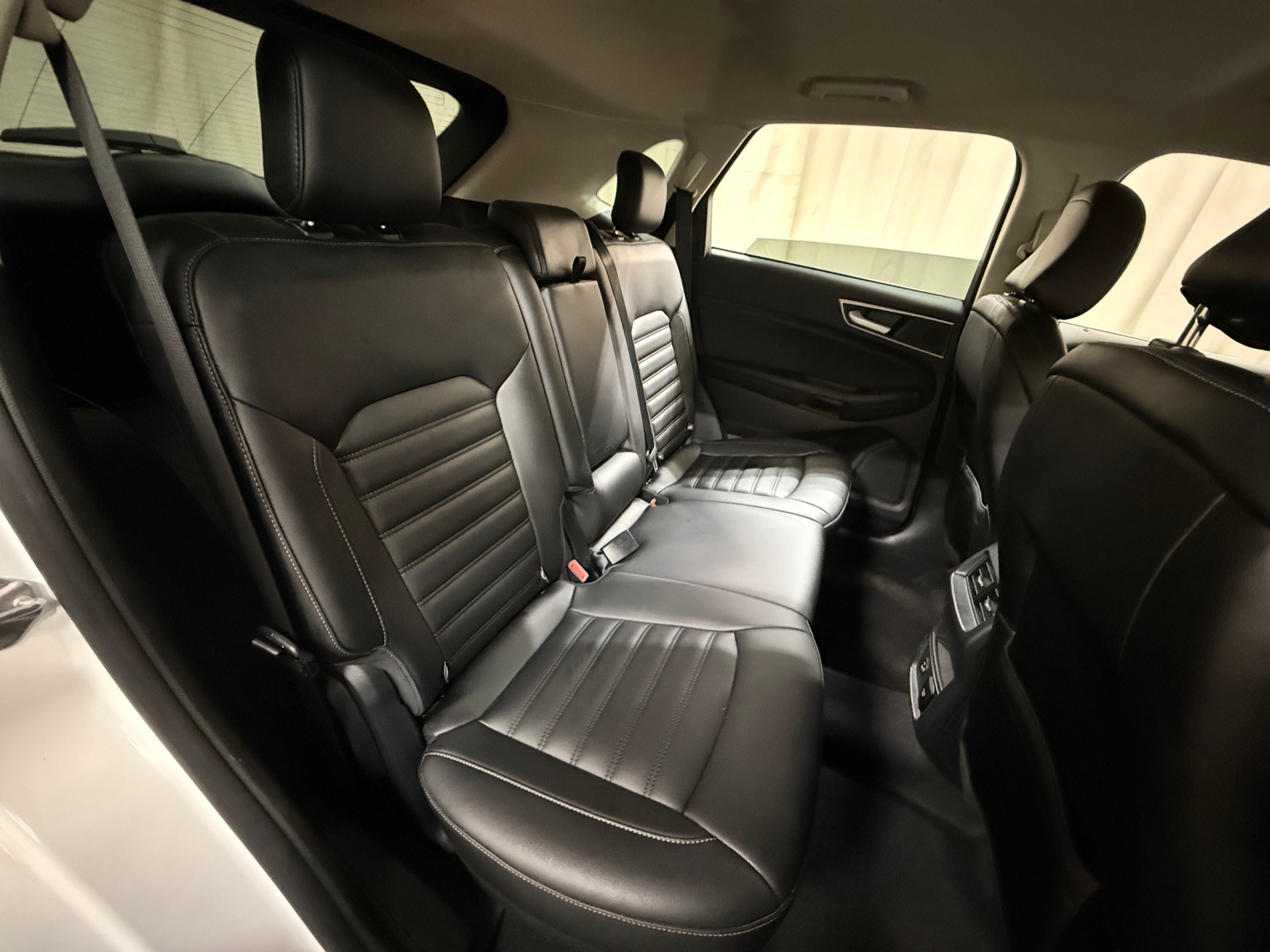 Thumbnail: 2021 Ford Edge - 5