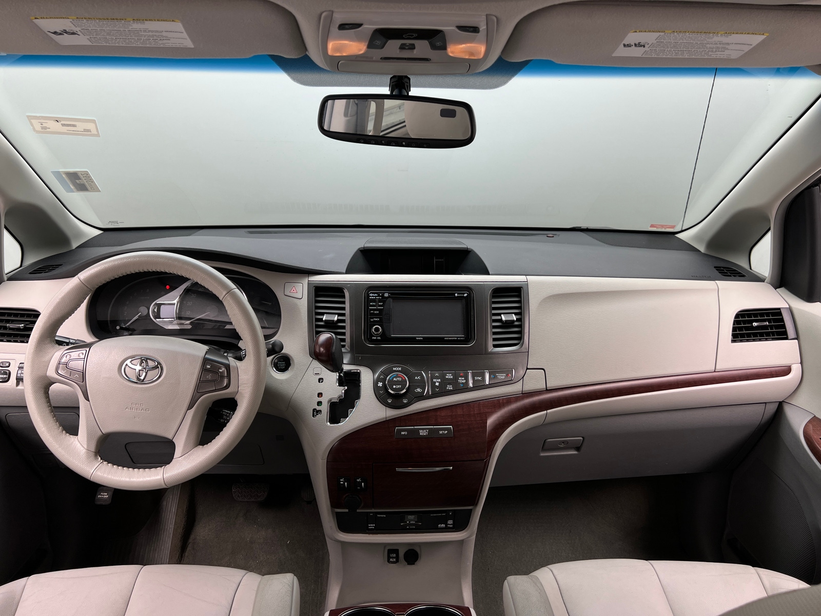 Thumbnail: 2013 Toyota Sienna - 2