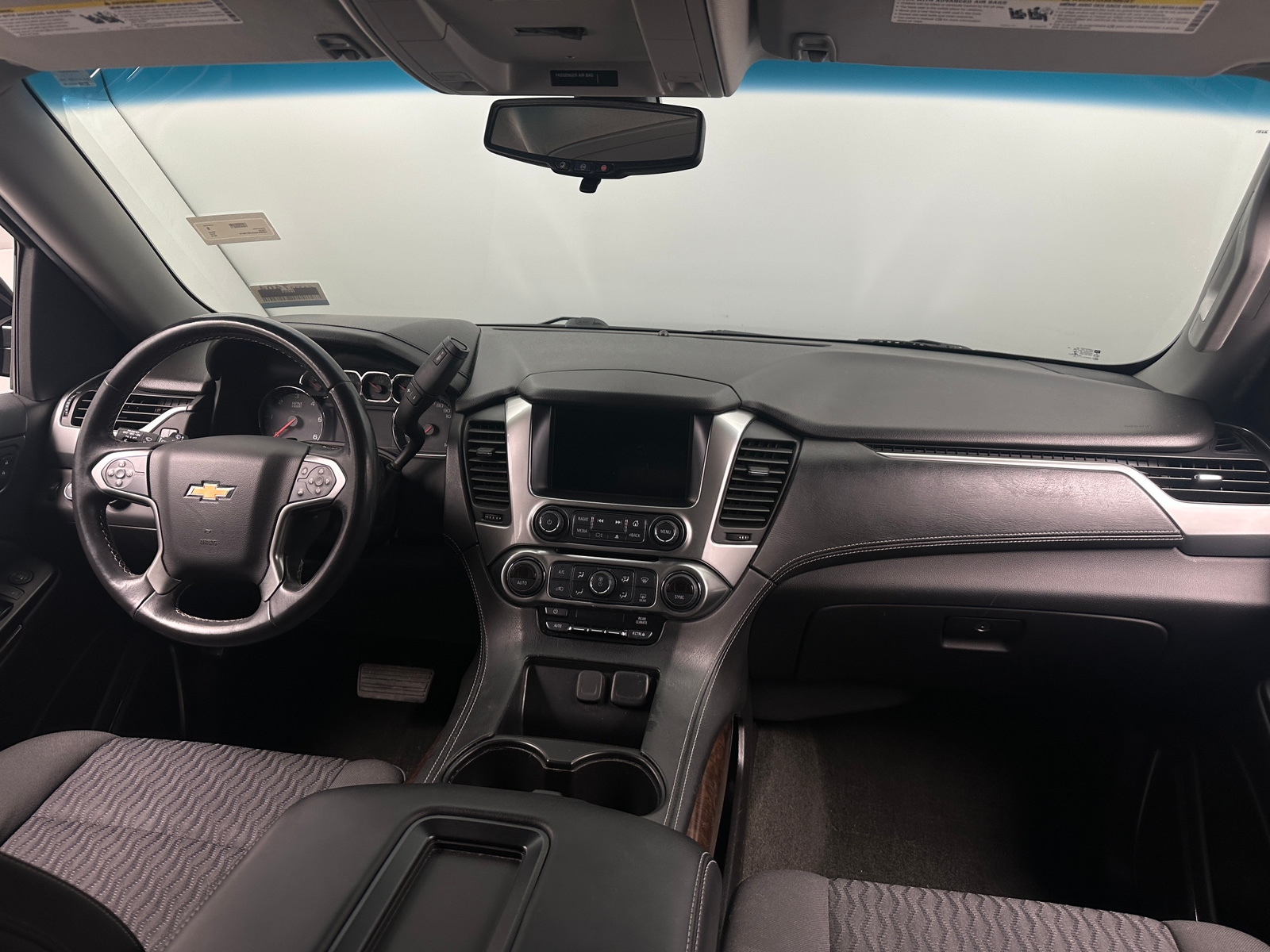 Thumbnail: 2018 Chevrolet Tahoe - 3