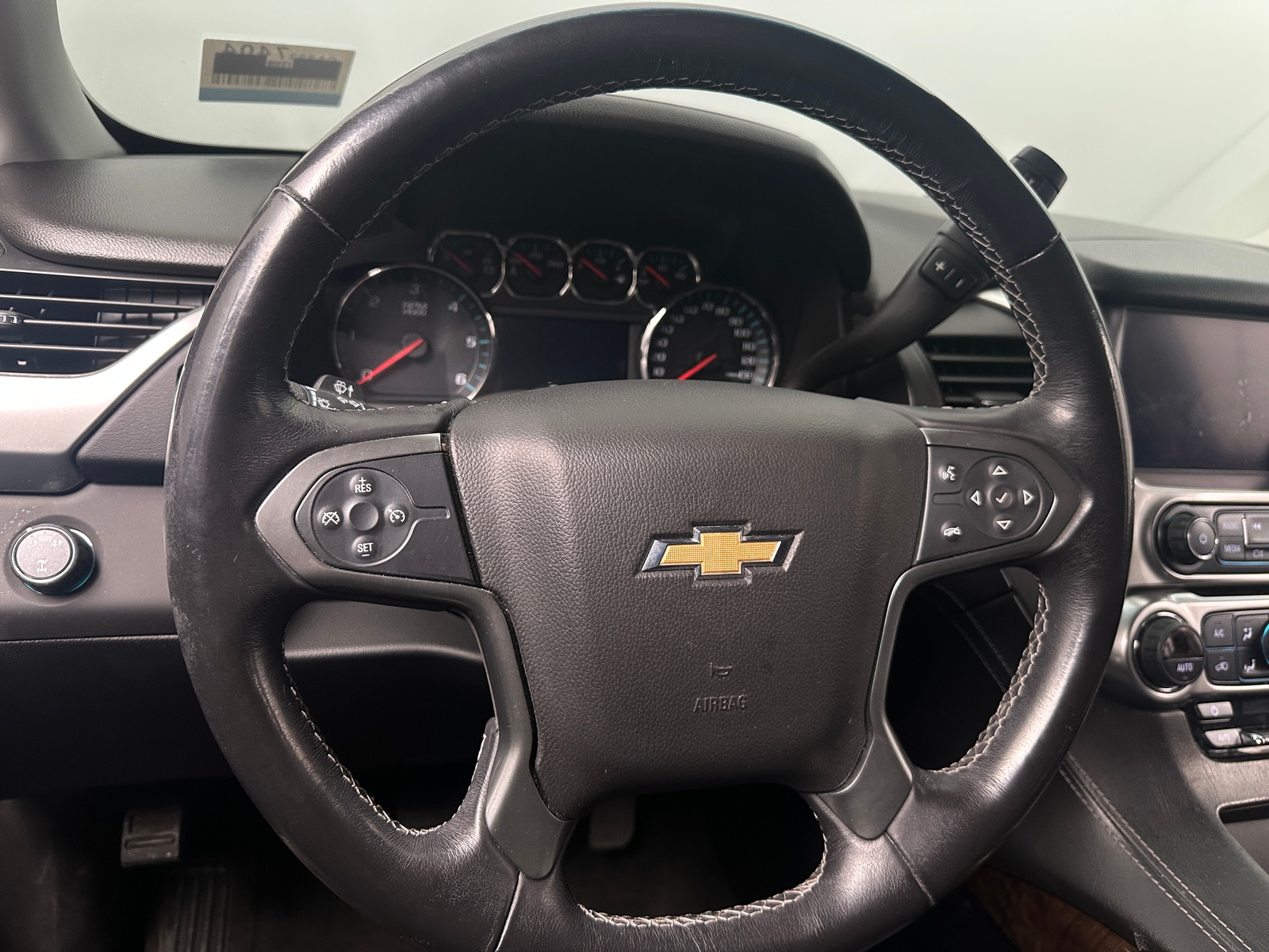 Thumbnail: 2018 Chevrolet Tahoe - 5