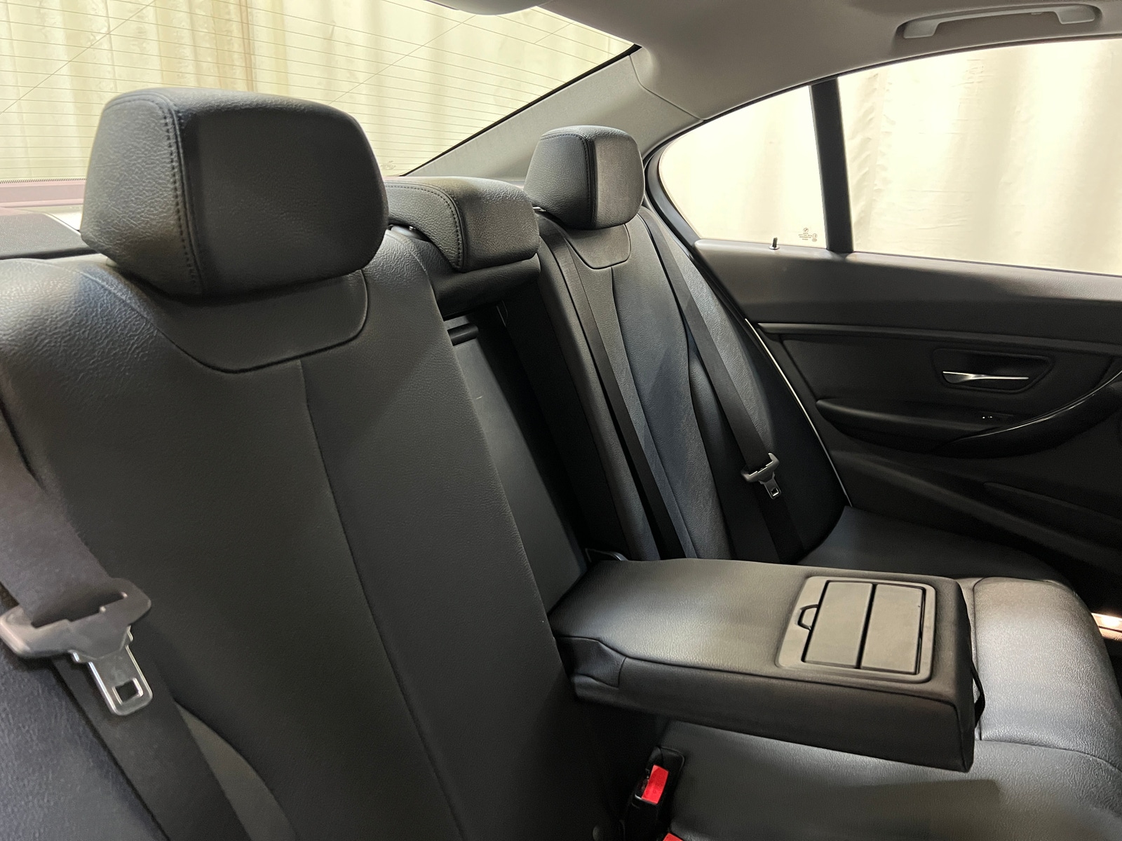 Thumbnail: 2018 BMW 3 Series - 5