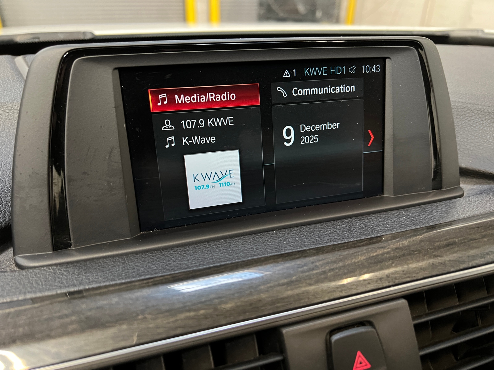 Thumbnail: 2018 BMW 3 Series - 3