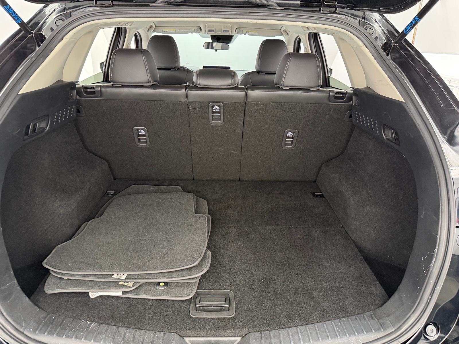 Thumbnail: 2025 Mazda CX-5 - 6