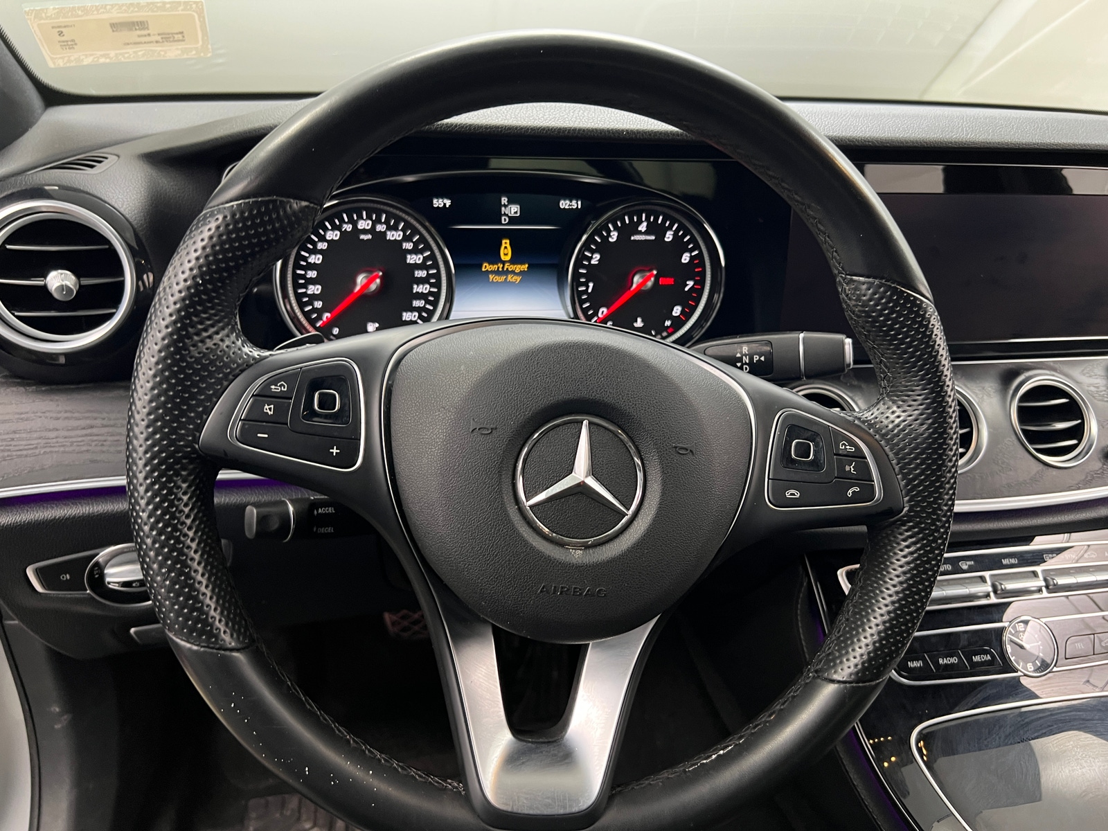 Thumbnail: 2017 Mercedes-Benz E-Class - 4