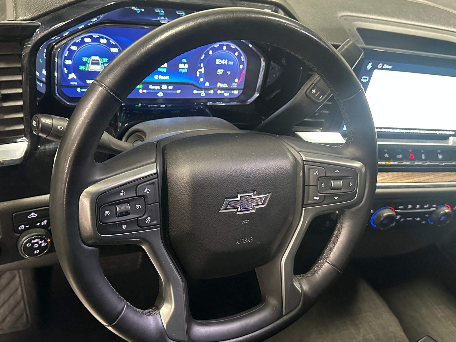 Thumbnail: 2023 Chevrolet Silverado 1500 - 5