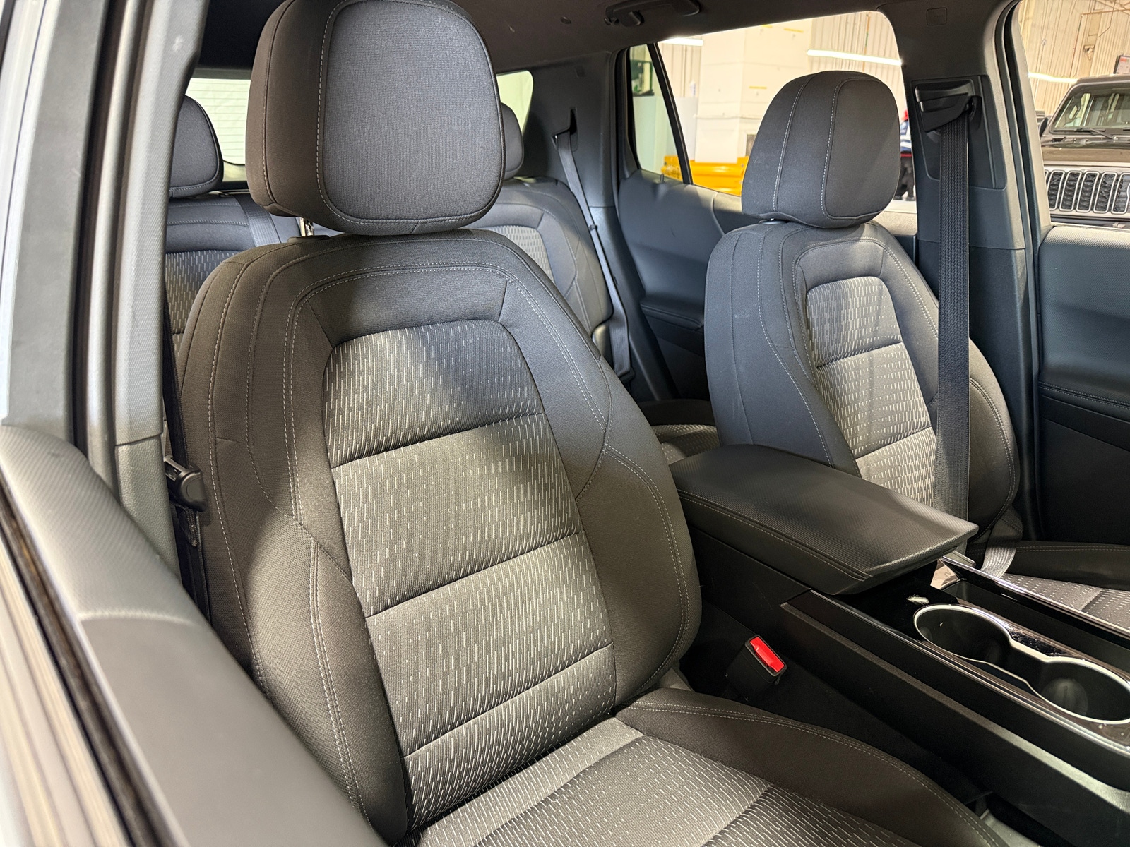 Thumbnail: 2025 Chevrolet Equinox - 2