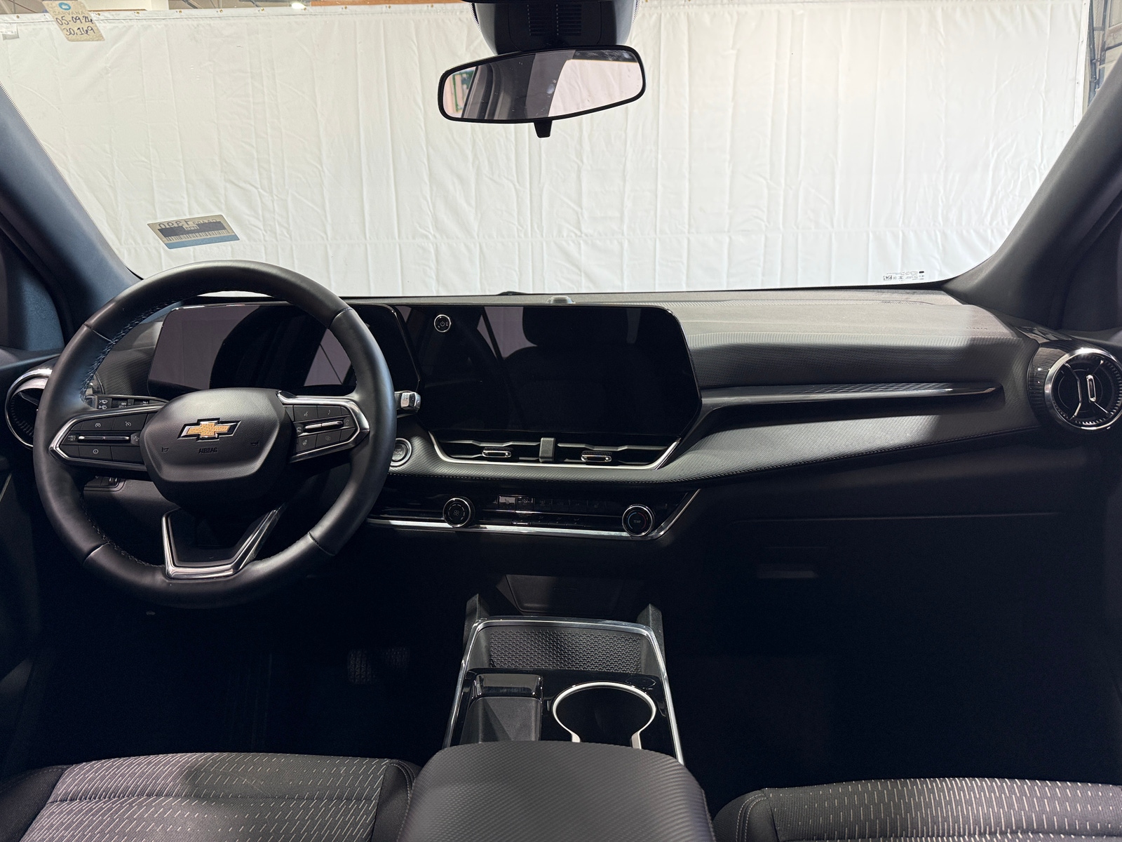 Thumbnail: 2025 Chevrolet Equinox - 3