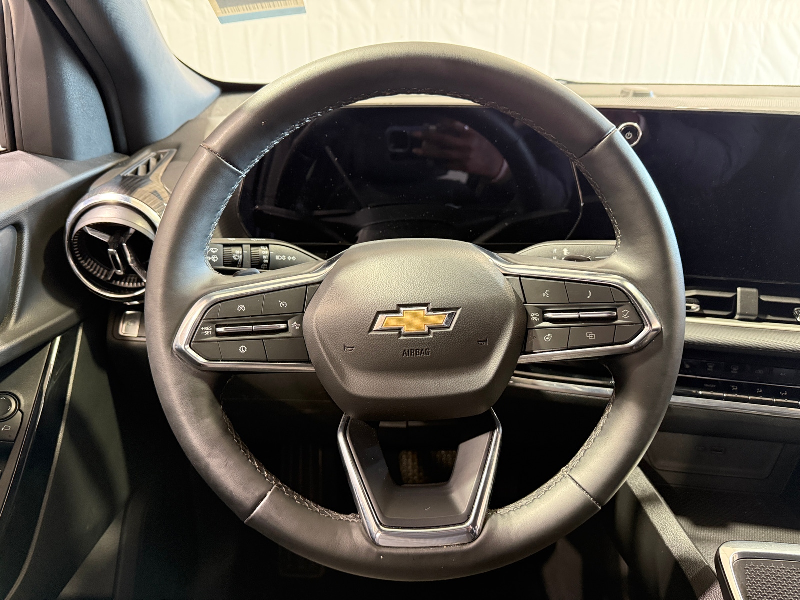 Thumbnail: 2025 Chevrolet Equinox - 5