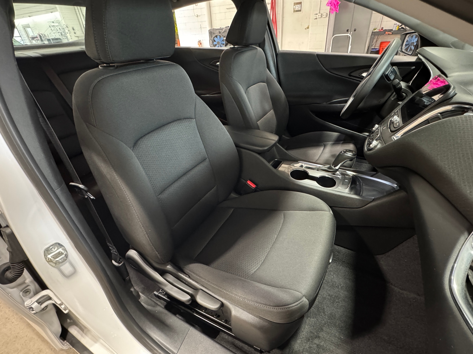 Thumbnail: 2019 Chevrolet Malibu - 2