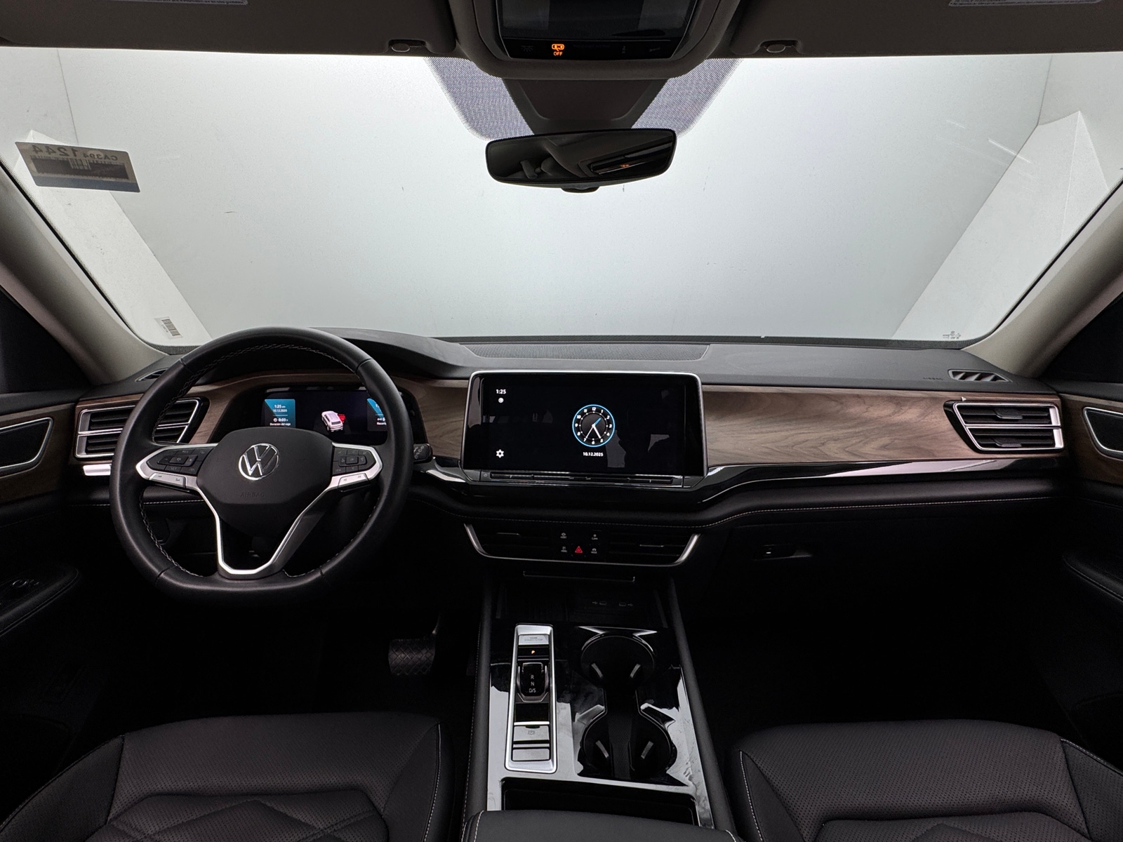 Thumbnail: 2025 Volkswagen Atlas - 2