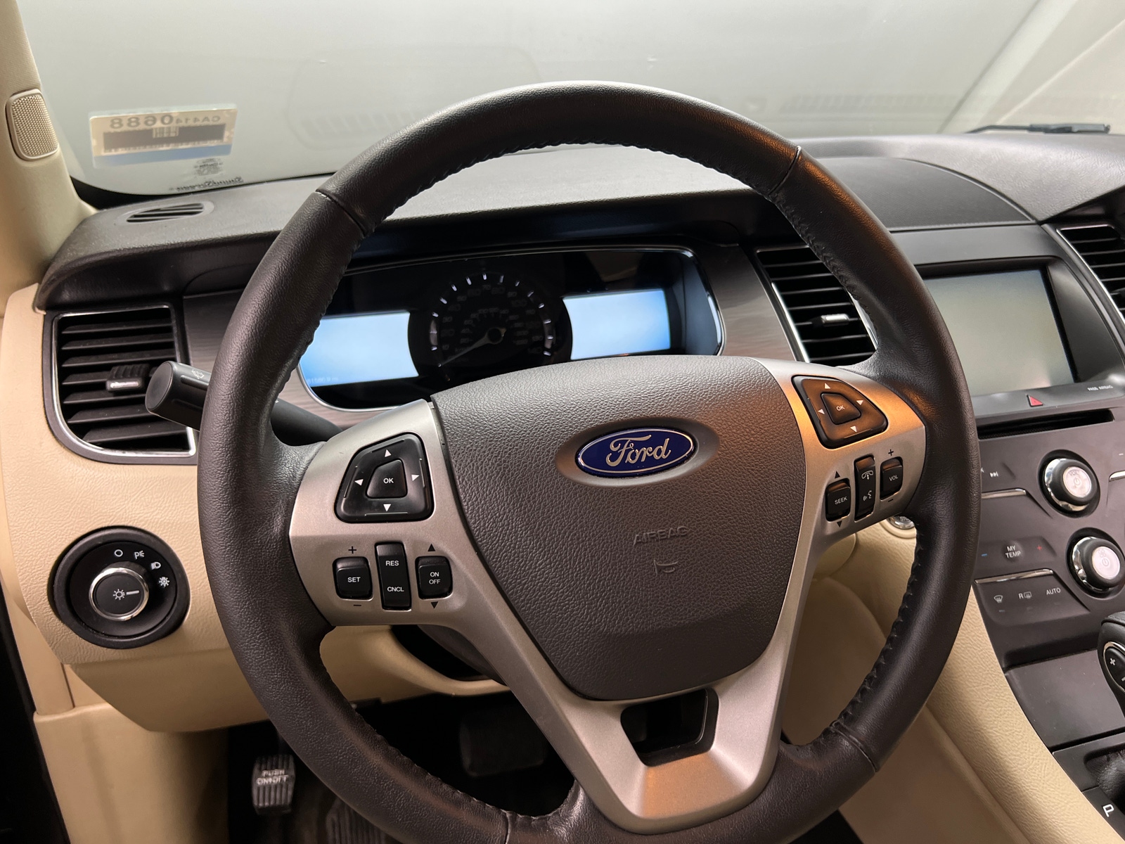 Thumbnail: 2015 Ford Taurus - 4