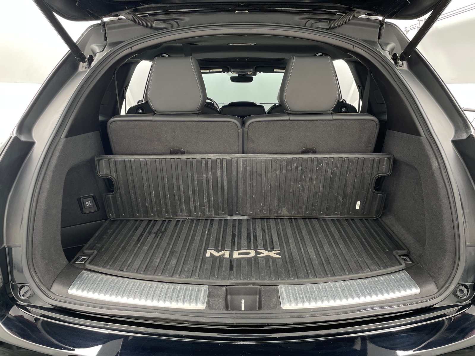 Thumbnail: 2019 Acura MDX - 6