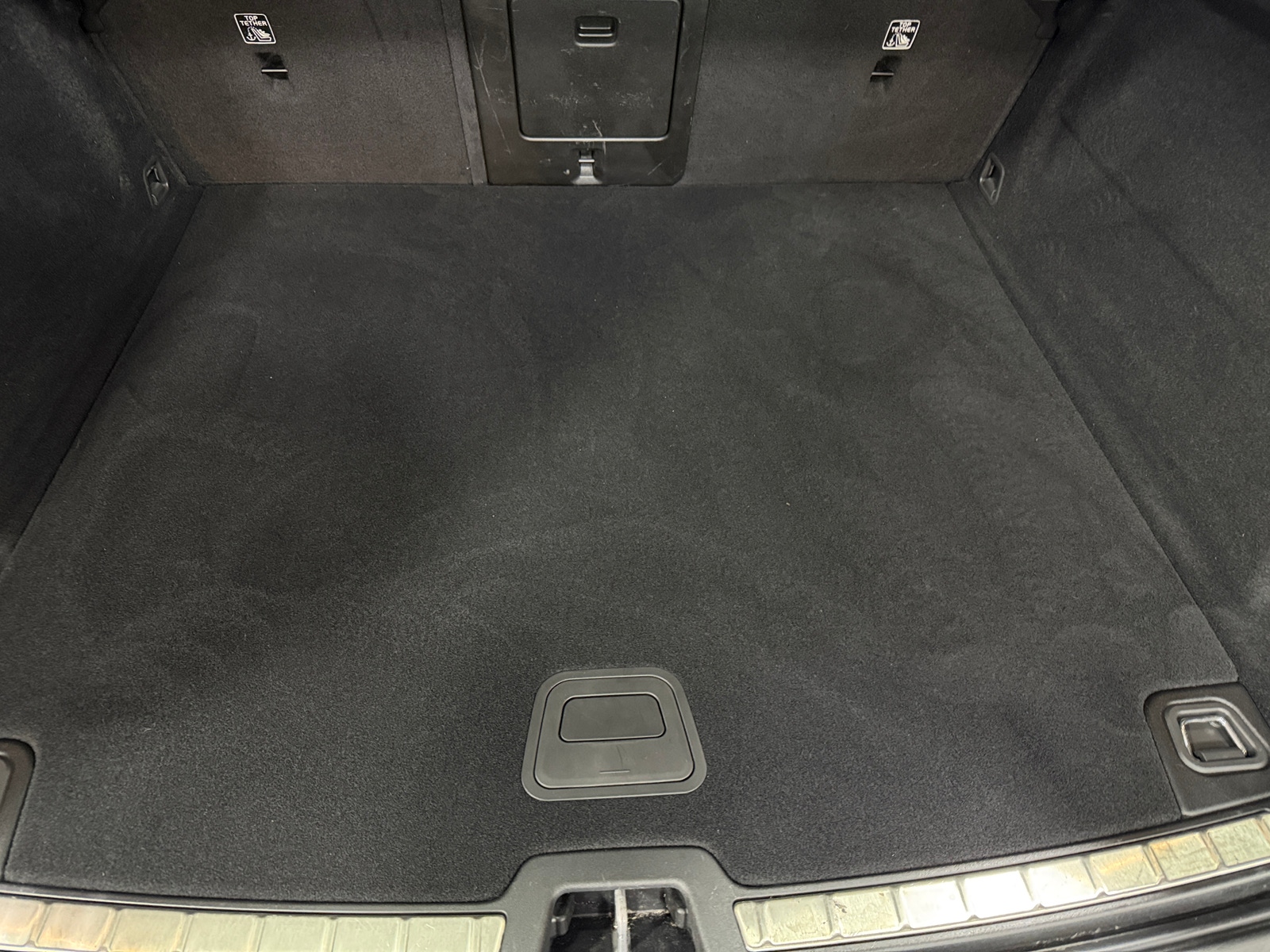 Thumbnail: 2022 Volvo XC60 - 6