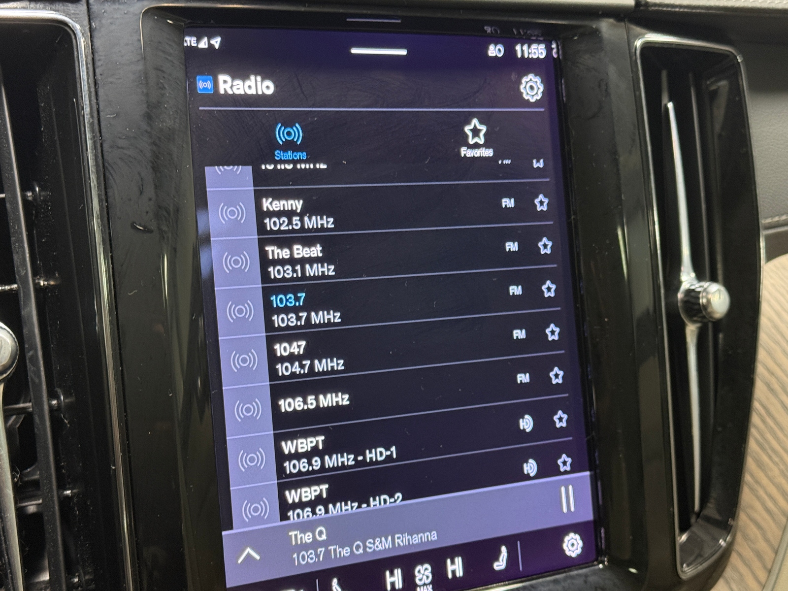 Thumbnail: 2022 Volvo XC60 - 3