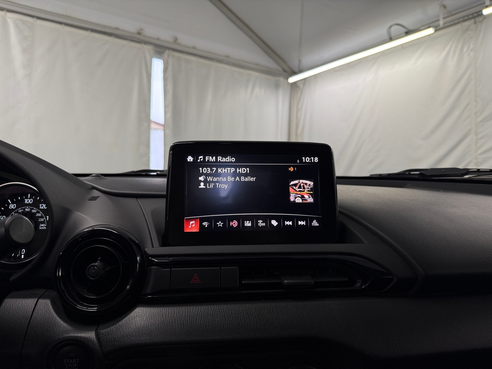 Thumbnail: 2021 Mazda MX-5 Miata - 4