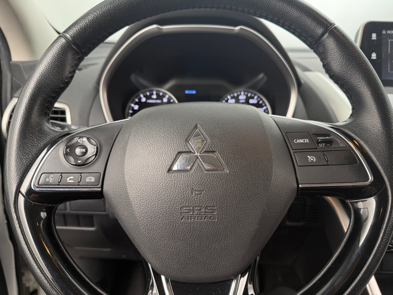 Thumbnail: 2018 Mitsubishi Eclipse Cross - 5