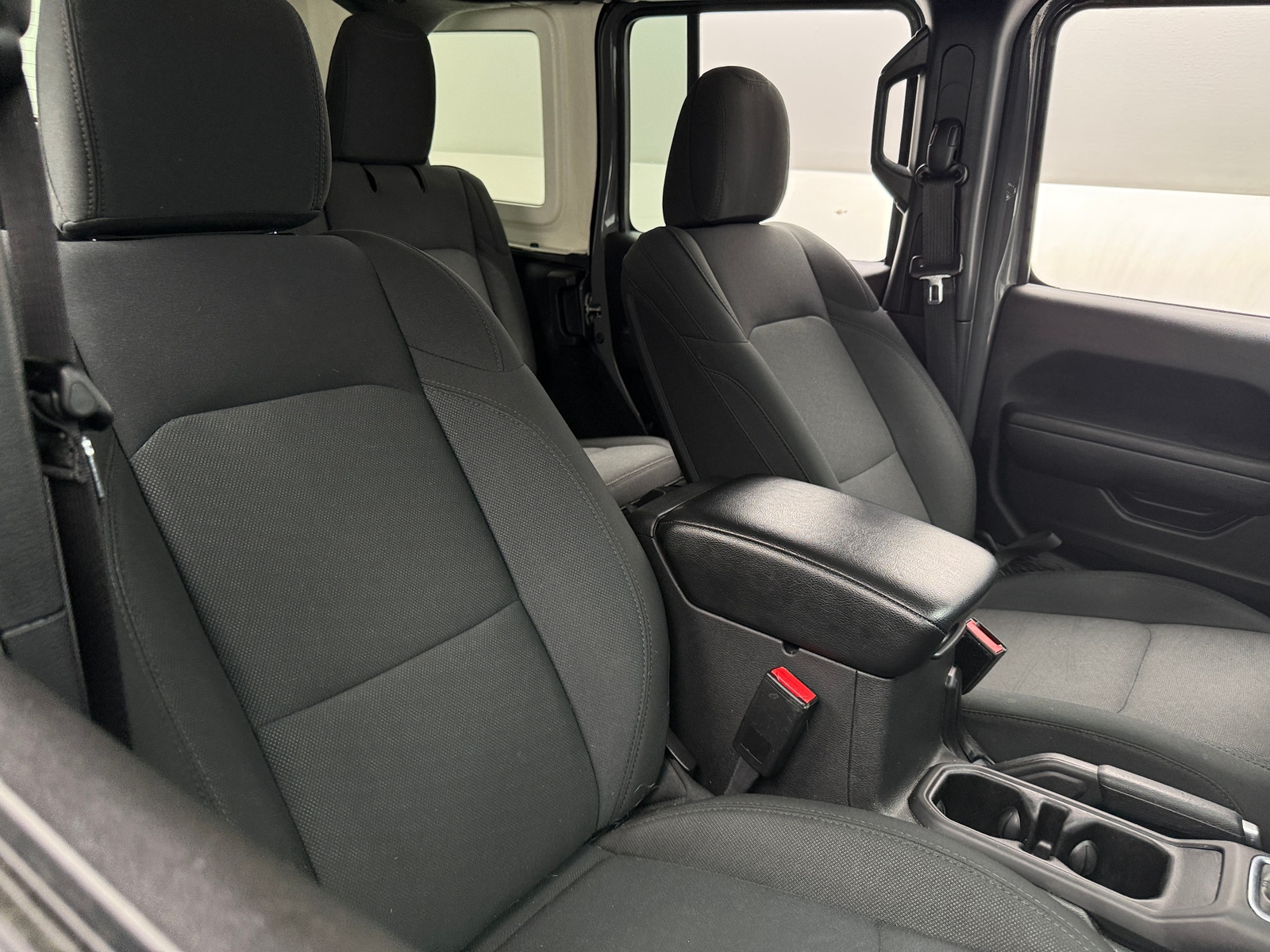 Thumbnail: 2022 Jeep Wrangler - 2