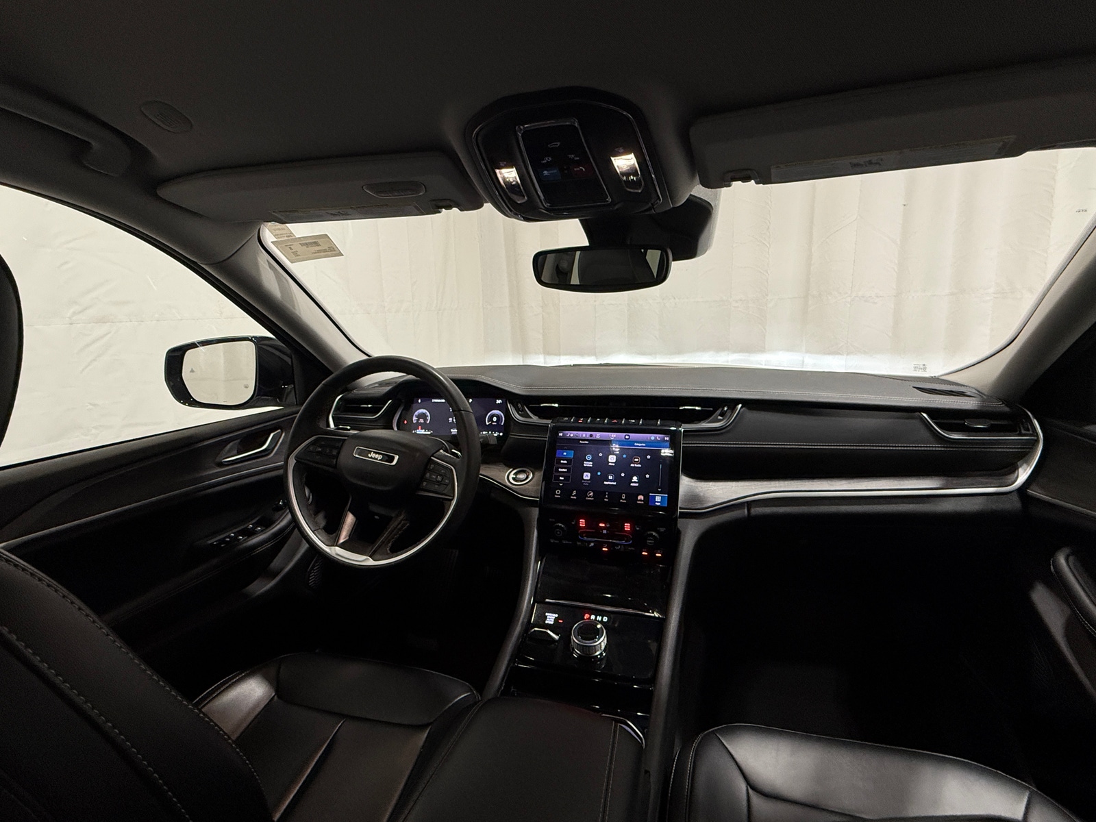 Thumbnail: 2023 Jeep Grand Cherokee L - 2