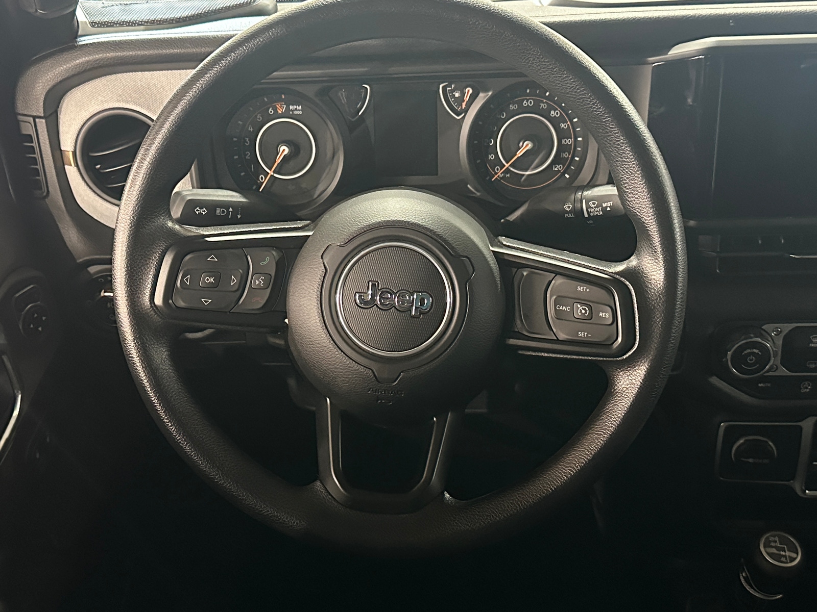 Thumbnail: 2025 Jeep Gladiator - 5