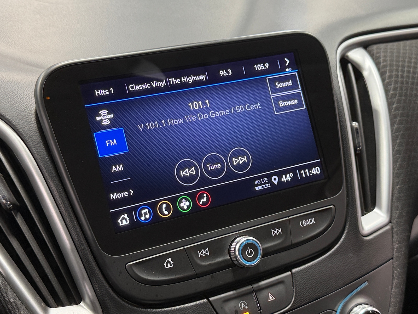 Thumbnail: 2023 Chevrolet Malibu - 4