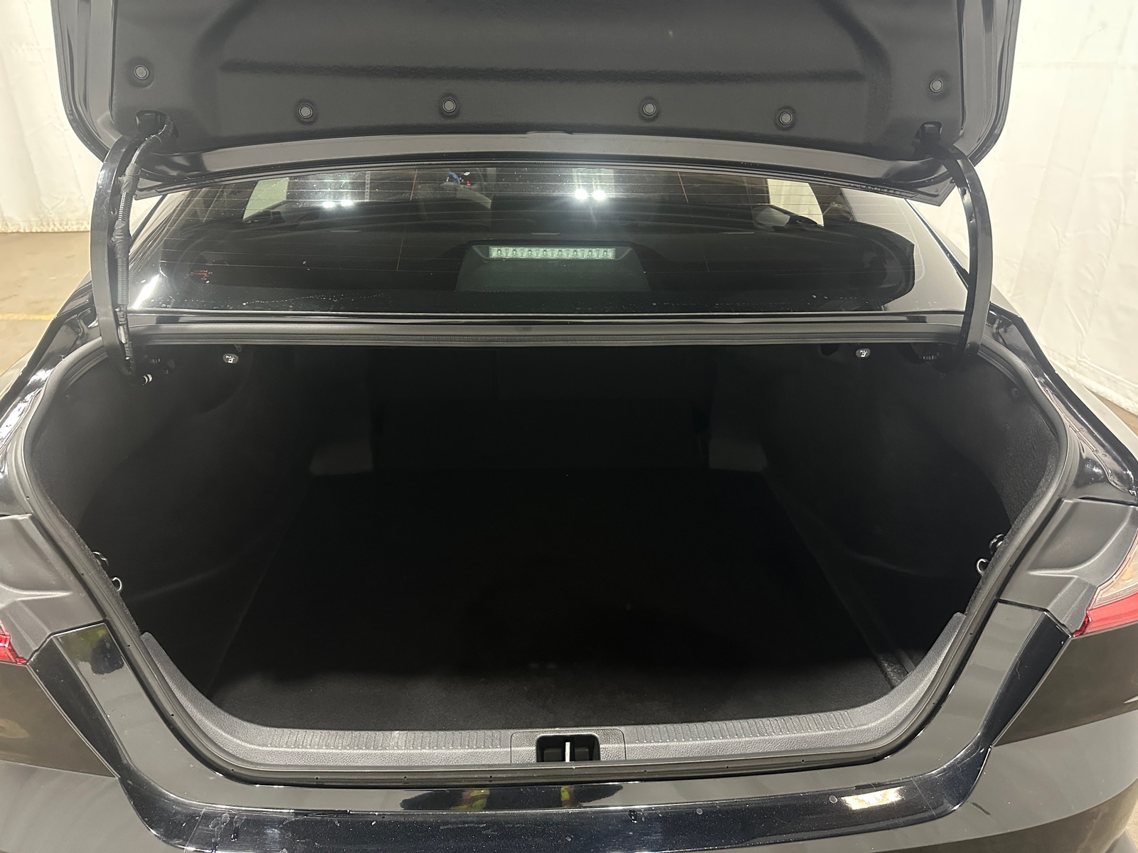 Thumbnail: 2025 Toyota Camry - 7