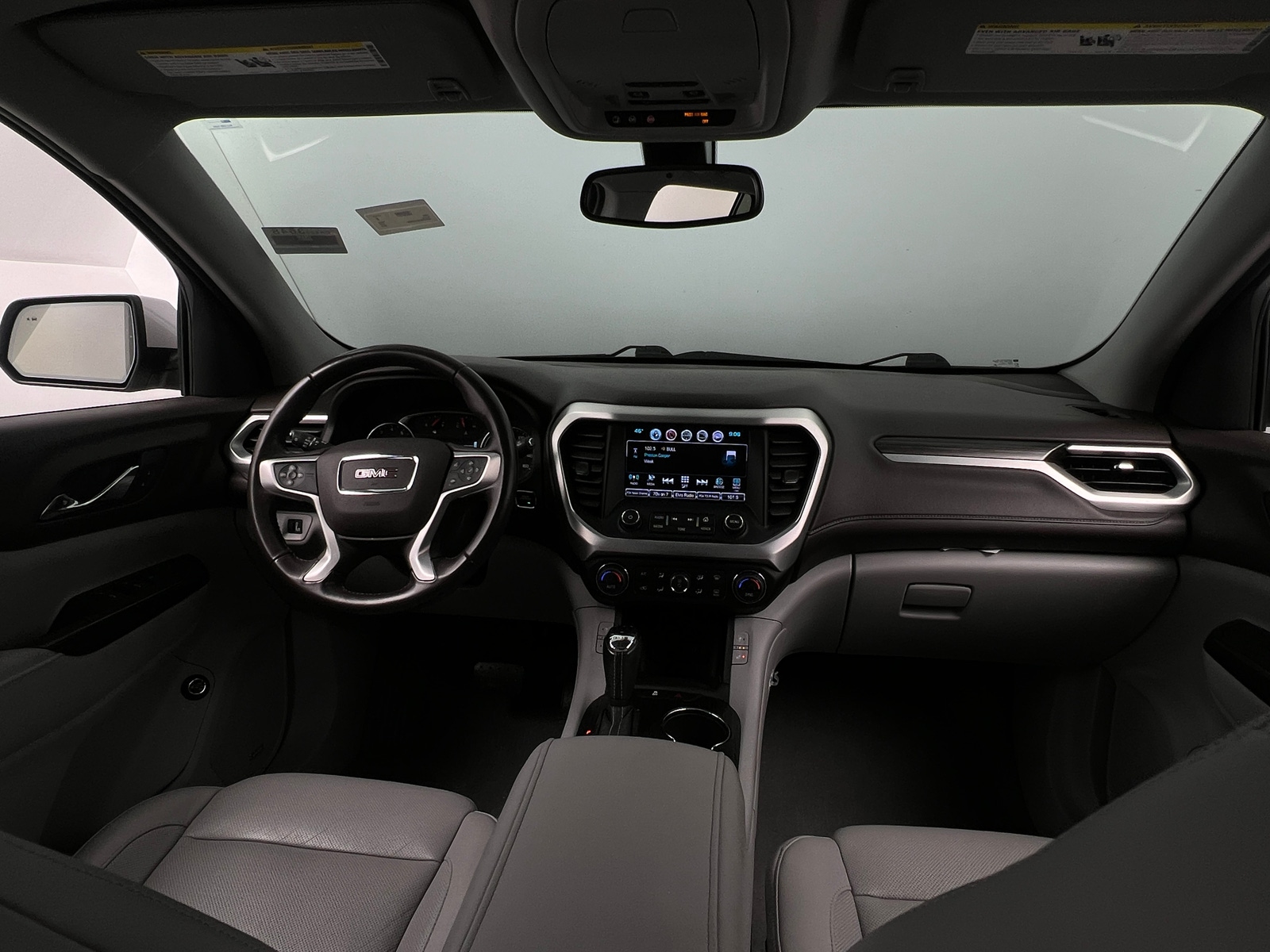 Thumbnail: 2018 GMC Acadia - 2