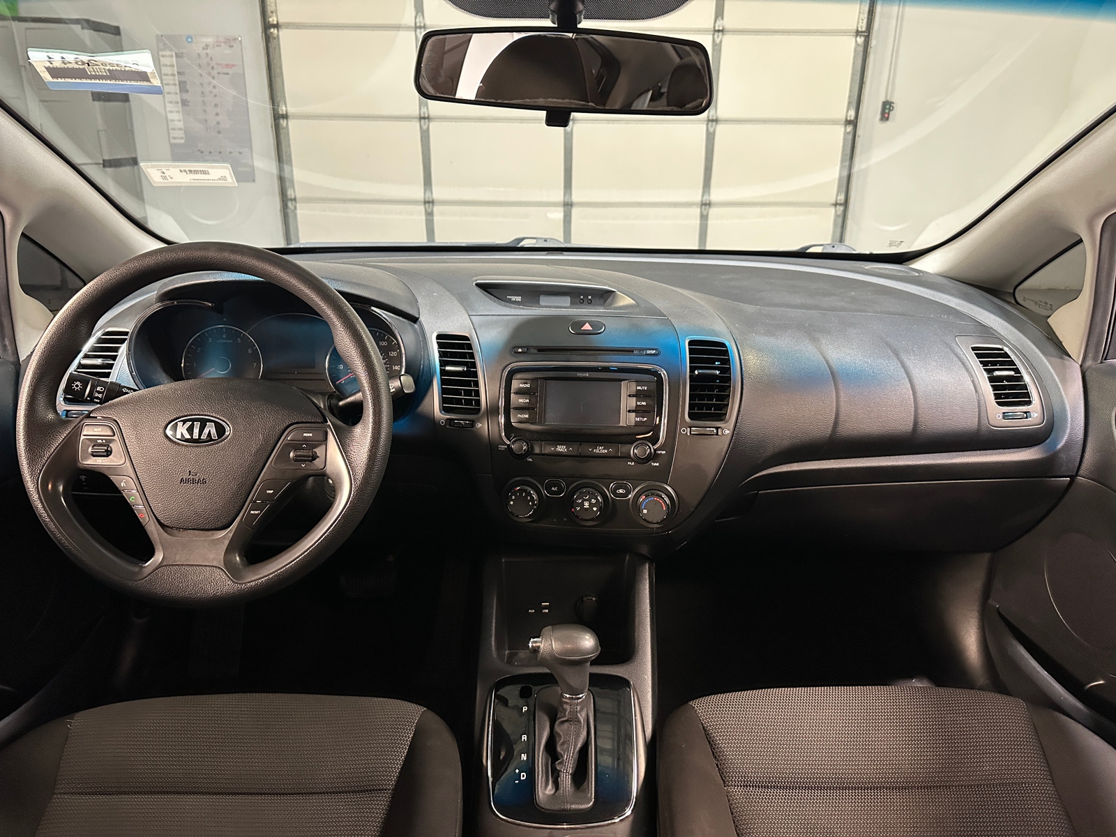 Thumbnail: 2017 Kia Forte - 3