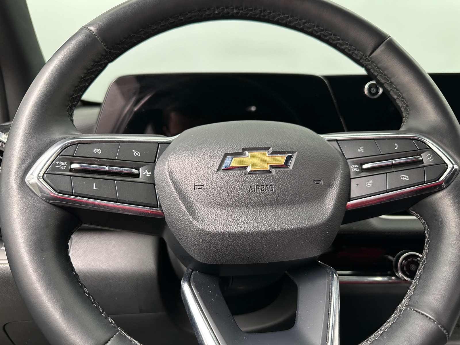 Thumbnail: 2025 Chevrolet Equinox - 5