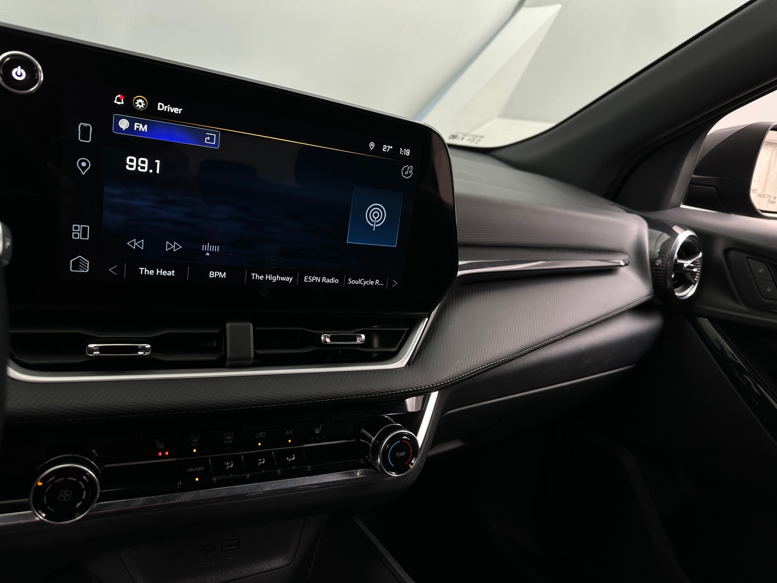 Thumbnail: 2025 Chevrolet Equinox - 4