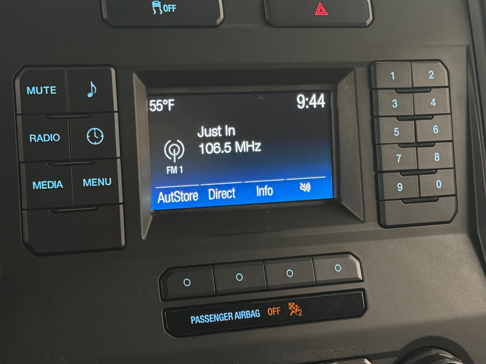 Thumbnail: 2017 Ford Econoline - 4