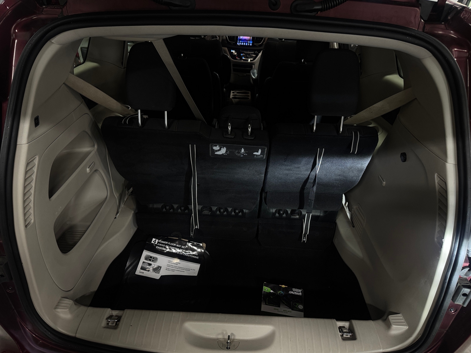 Thumbnail: 2017 Chrysler Pacifica - 7