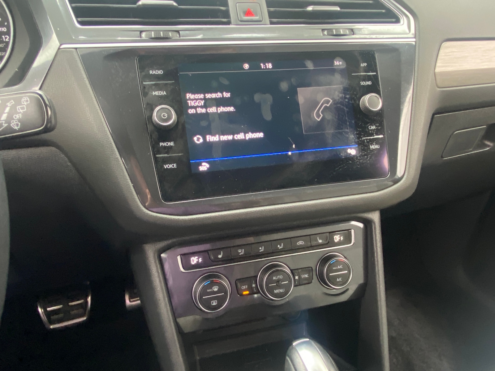 Thumbnail: 2020 Volkswagen Tiguan - 4