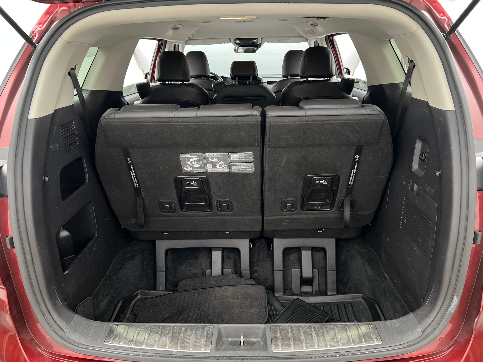 Thumbnail: 2024 Kia Carnival - 6