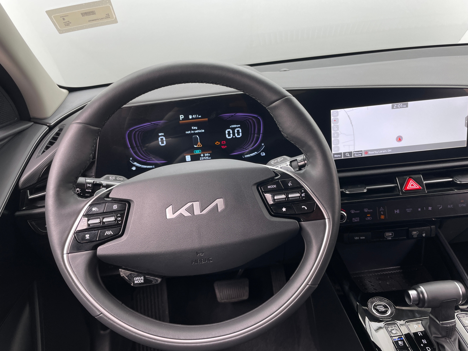 Thumbnail: 2023 Kia Niro - 4