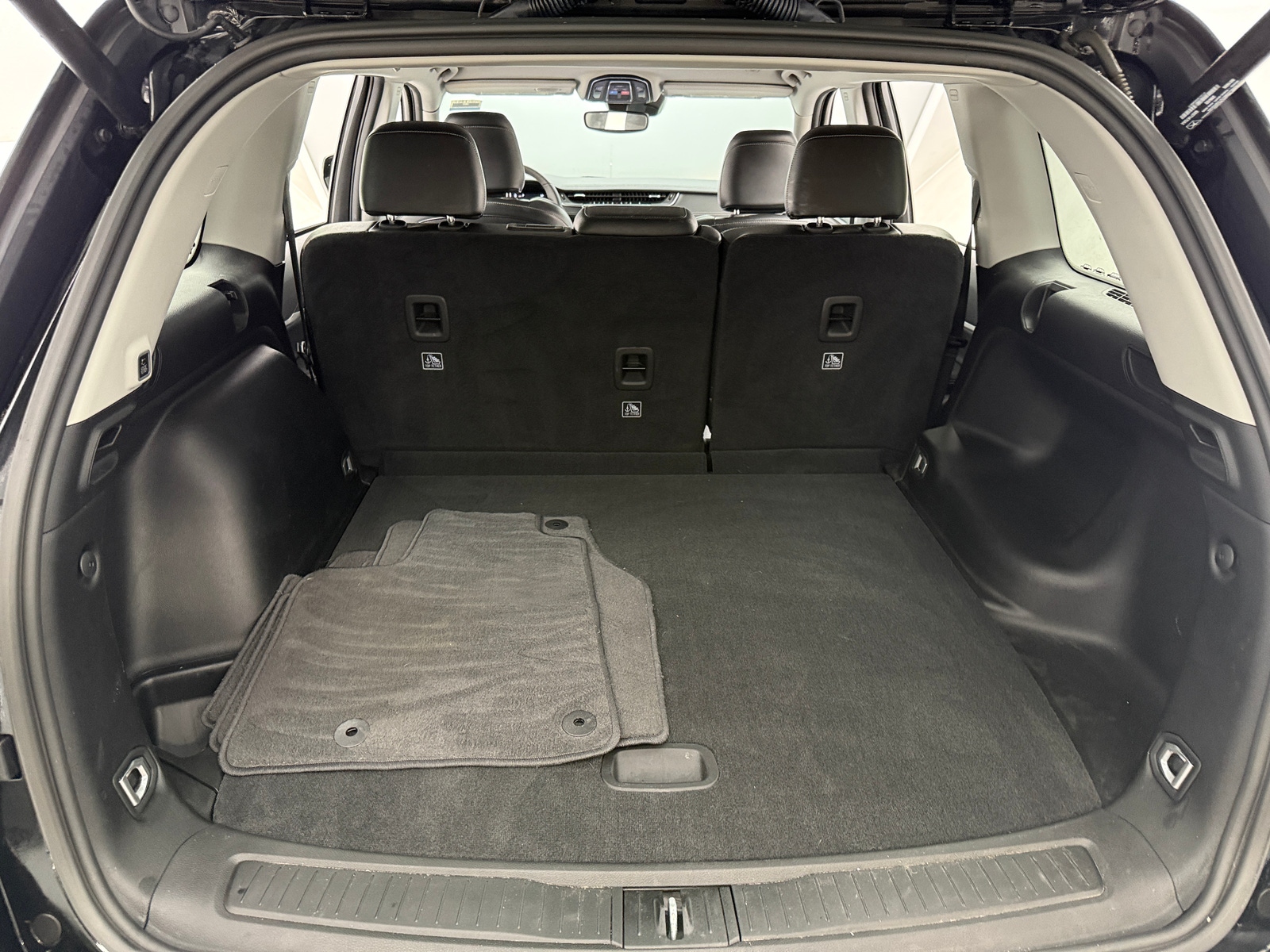 Thumbnail: 2023 Jeep Grand Cherokee - 6