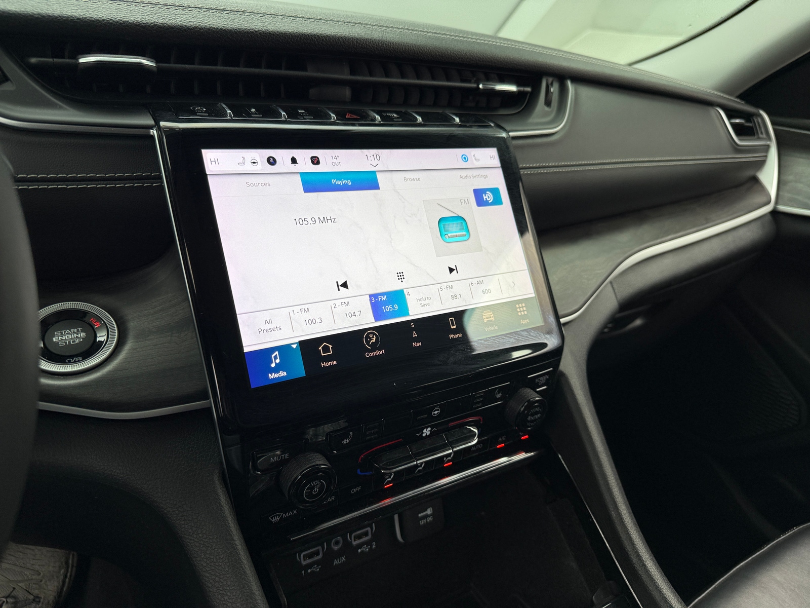 Thumbnail: 2023 Jeep Grand Cherokee - 3