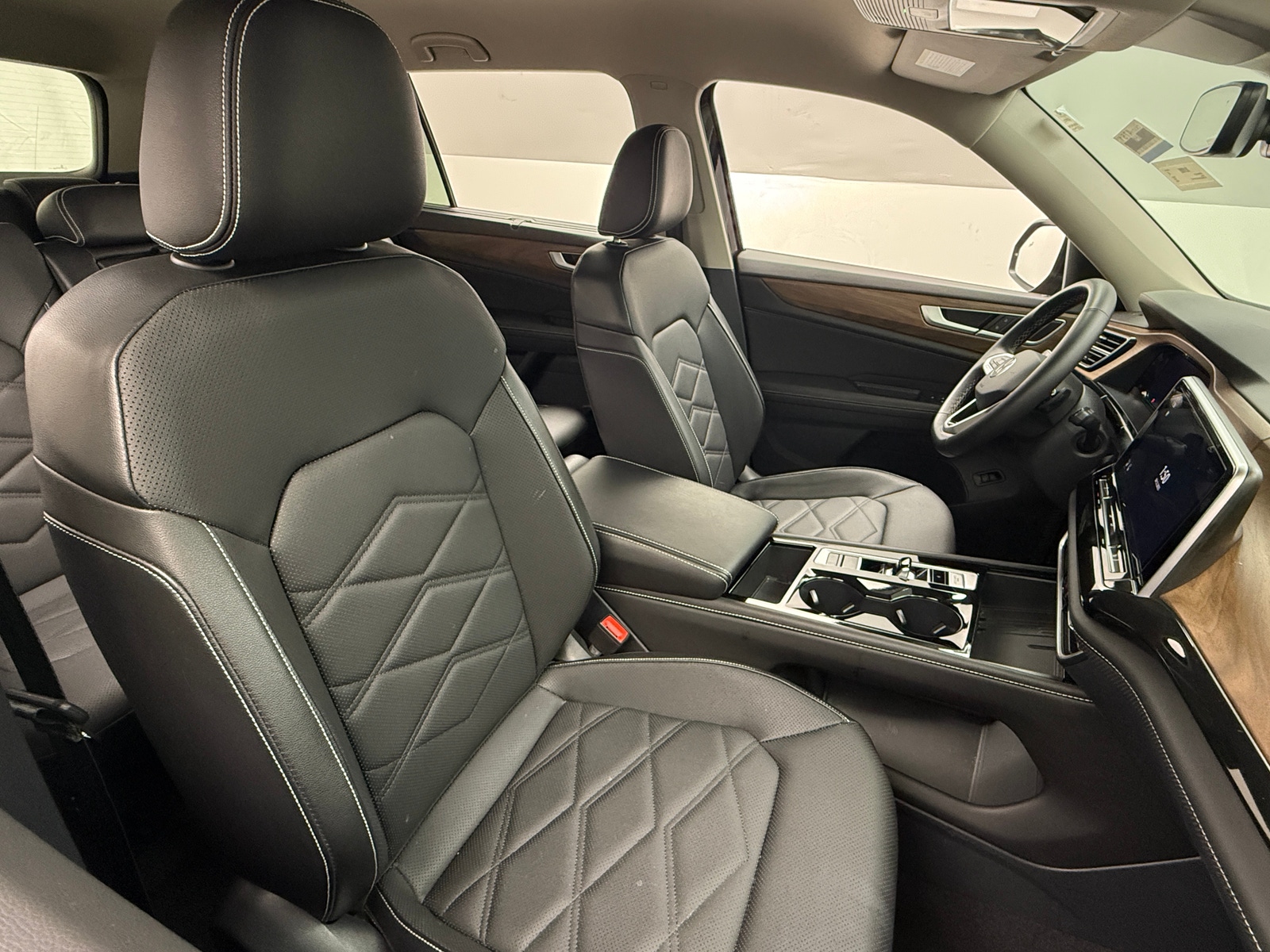 Thumbnail: 2025 Volkswagen Atlas - 2