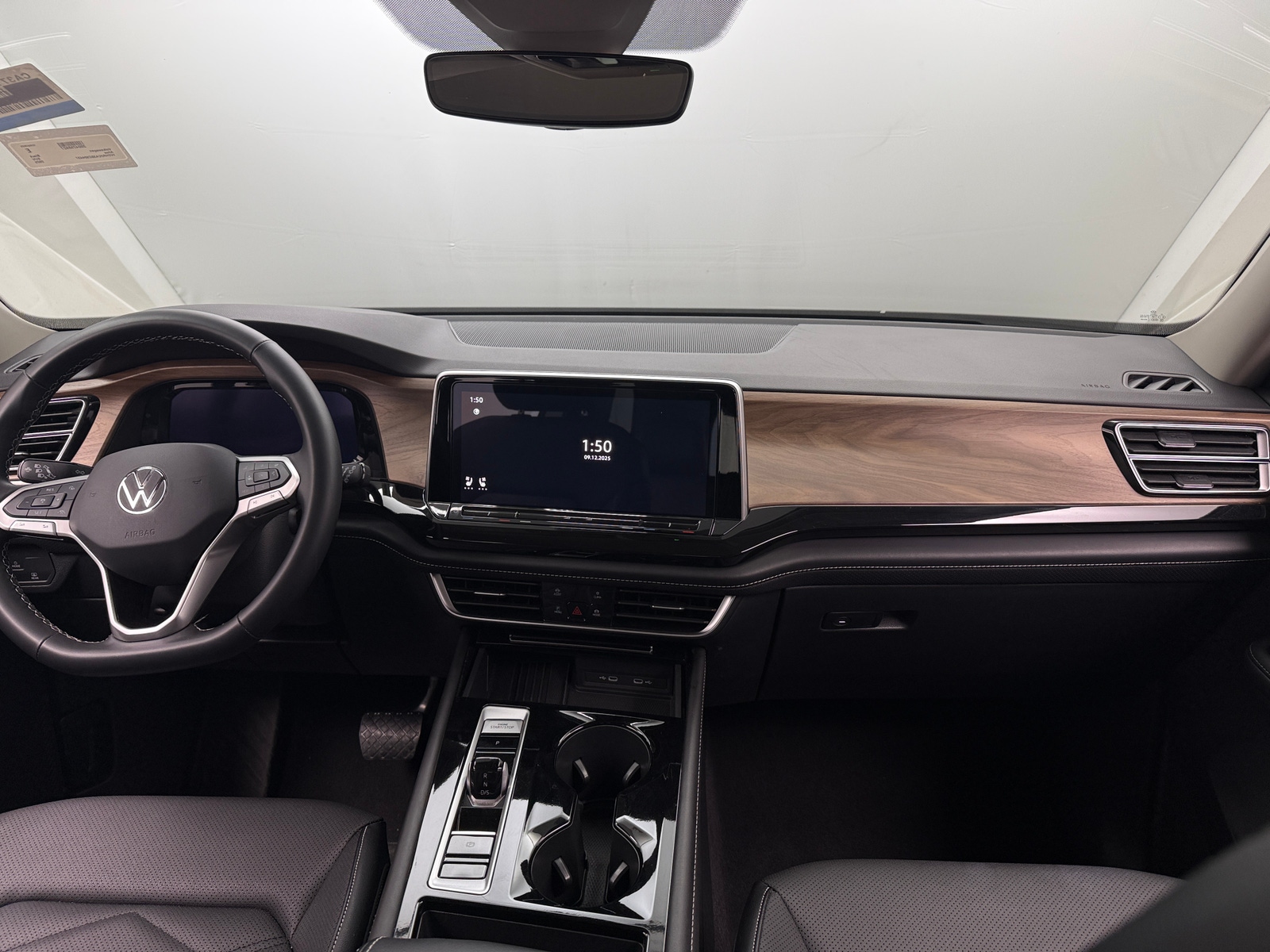 Thumbnail: 2025 Volkswagen Atlas - 3