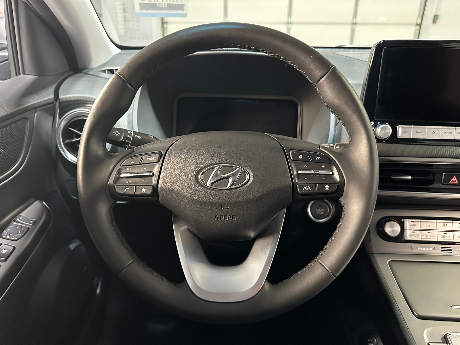 Thumbnail: 2023 Hyundai Kona - 4